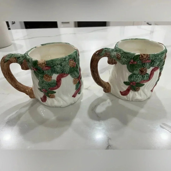 Vintage Nantucket Santa Claus Christmas Mugs – Hand Painted – Set of 2 - Picture 6 of 16
